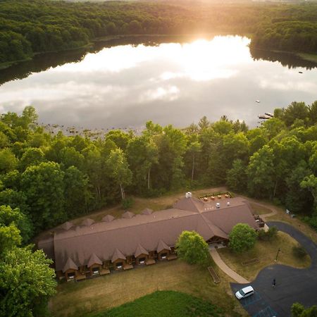 The Rockwell Lake Lodge Luther ภายนอก รูปภาพ