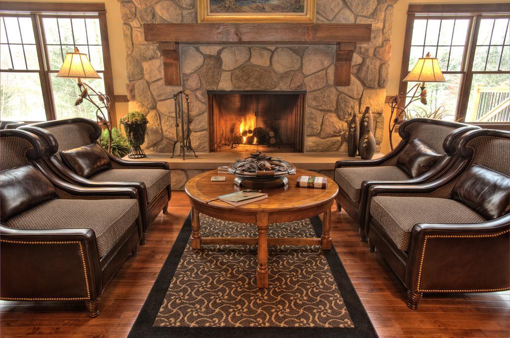 The Rockwell Lake Lodge Luther ภายนอก รูปภาพ
